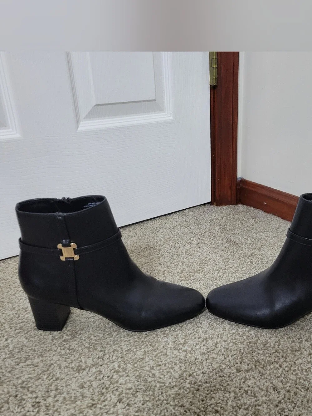 Ann Taylor Factory Women's Black Faux Leather Ankle Boots w/ Block Heel, Sz 8